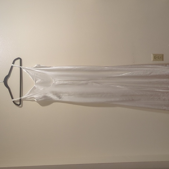 Lulu's forever type of love white stain mermaid silhouette wedding maxi dress - Picture 8 of 13